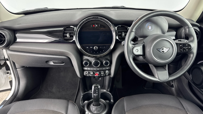 MINI Hatchback 1.5 Cooper Classic Premium 3dr Petrol Hatchback